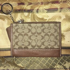 Wallet keychain coach